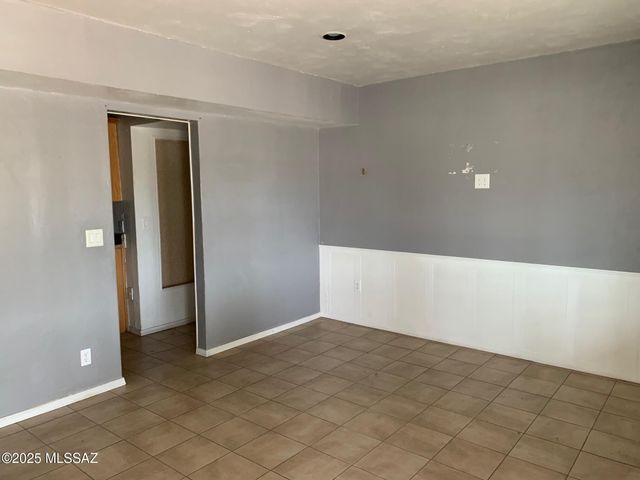 3241 S Lloyd Vista, Tucson, AZ 85713