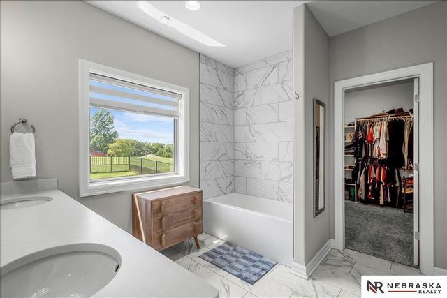 1511 Beaver Lake Boulevard, Plattsmouth, NE 68048