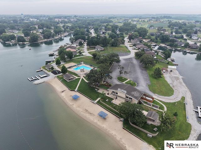 1511 Beaver Lake Boulevard, Plattsmouth, NE 68048