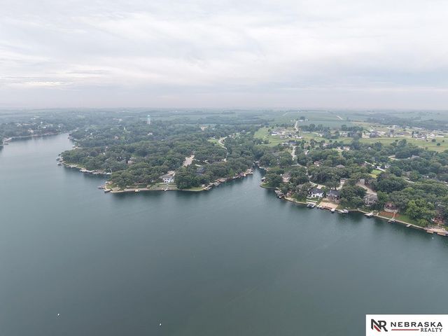 1511 Beaver Lake Boulevard, Plattsmouth, NE 68048
