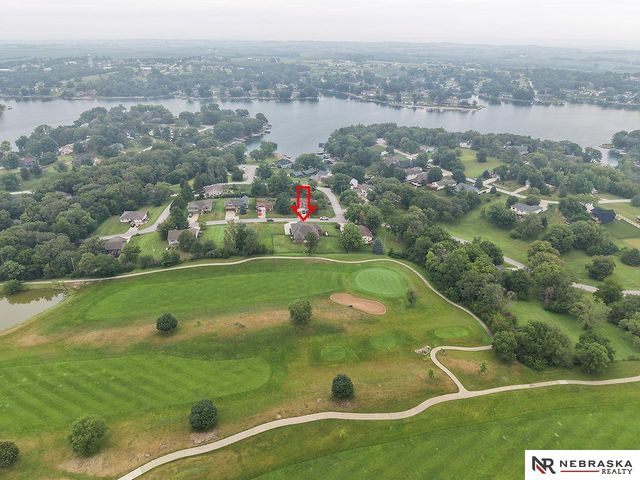 1511 Beaver Lake Boulevard, Plattsmouth, NE 68048