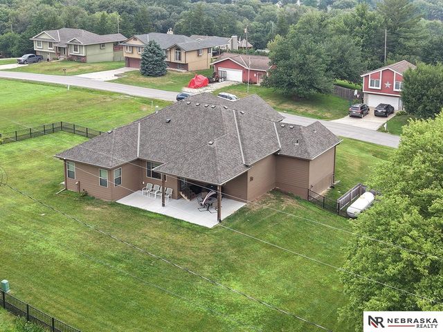 1511 Beaver Lake Boulevard, Plattsmouth, NE 68048