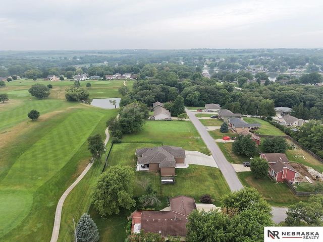 1511 Beaver Lake Boulevard, Plattsmouth, NE 68048