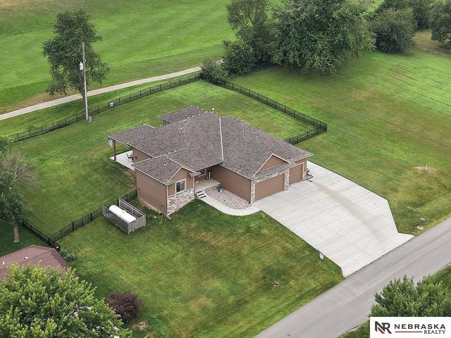 1511 Beaver Lake Boulevard, Plattsmouth, NE 68048