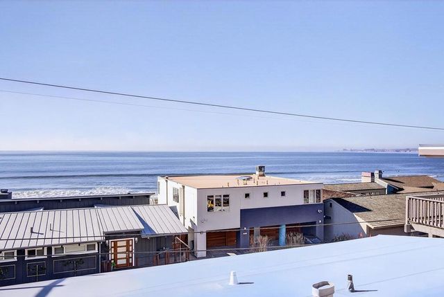 619 Beach Drive, Aptos, CA 95003
