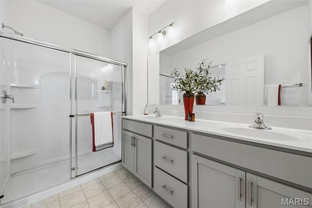 4220 Marais Temps Clair Drive, St Charles, MO 63301