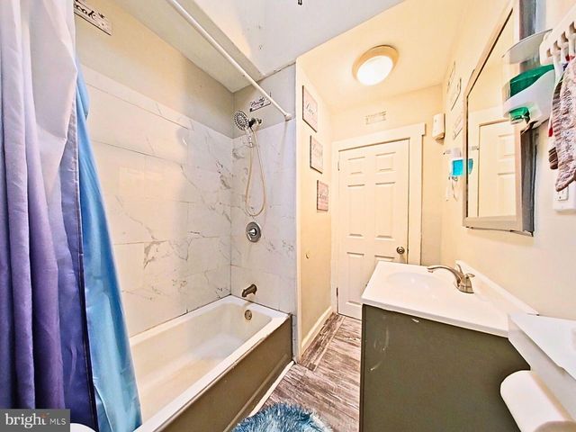 5226 AKRON ST, Philadelphia, PA 19124