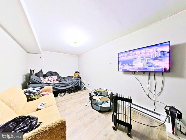 5226 AKRON ST, Philadelphia, PA 19124