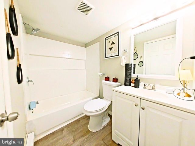 5226 AKRON ST, Philadelphia, PA 19124