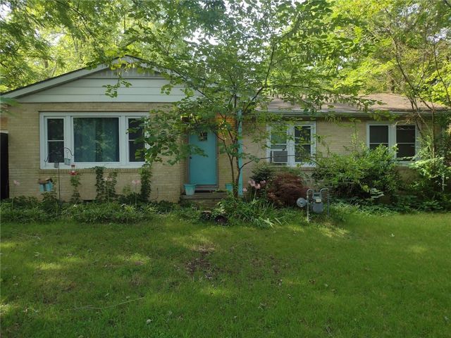 1915 & 1927 W Wedington Drive, Fayetteville, AR 72701