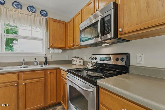 228 Harbor Haven Drive, Apex, NC 27502