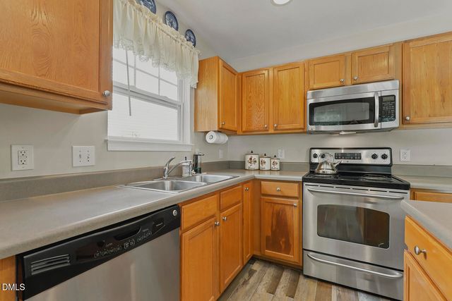 228 Harbor Haven Drive, Apex, NC 27502