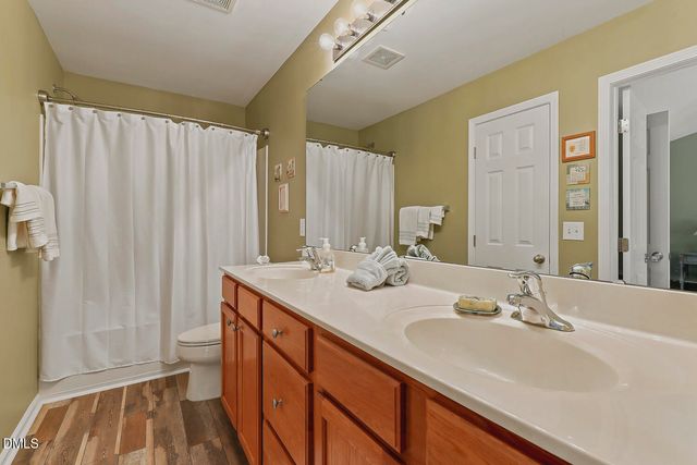 228 Harbor Haven Drive, Apex, NC 27502