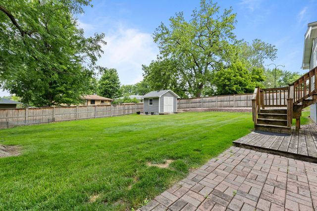 507 N J Street, Indianola, IA 50125