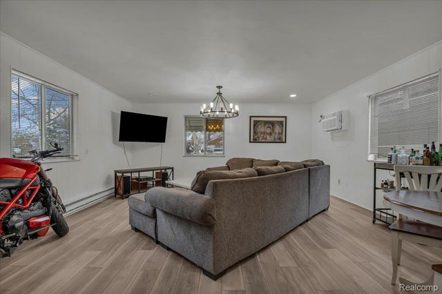 178 Ashland Street, Detroit, MI 48215