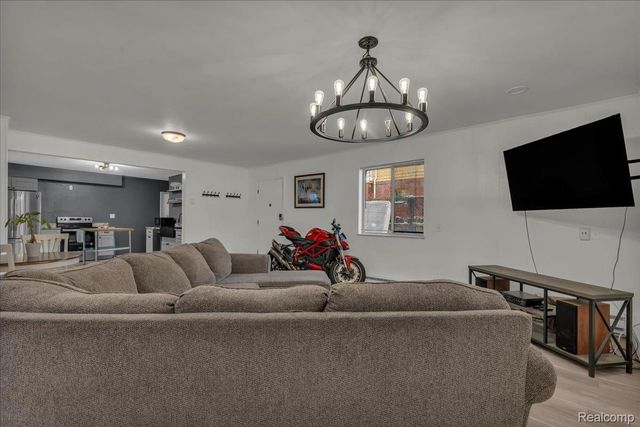 178 Ashland Street, Detroit, MI 48215