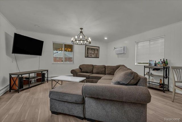 178 Ashland Street, Detroit, MI 48215