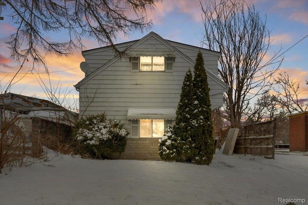 178 Ashland Street, Detroit, MI 48215