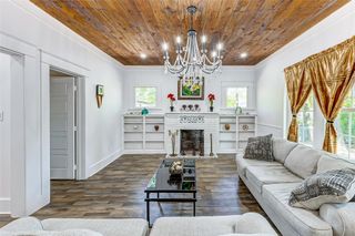 1409 20 1/2 Street, Huntsville, TX 77340