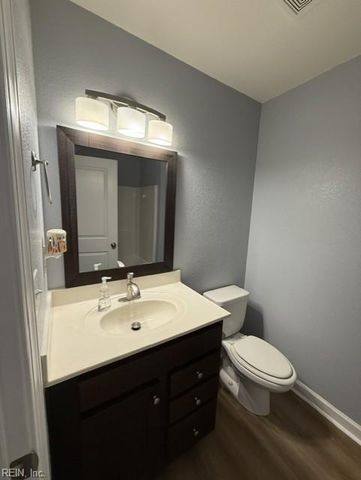 520 Abelia WAY, Chesapeake, VA 23322