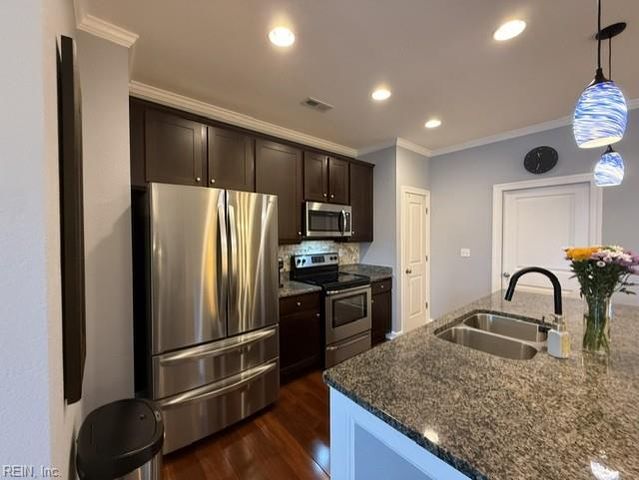 520 Abelia WAY, Chesapeake, VA 23322