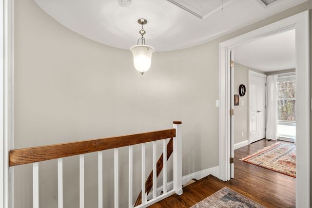 11 Oak St 16, Wellesley, MA 02482
