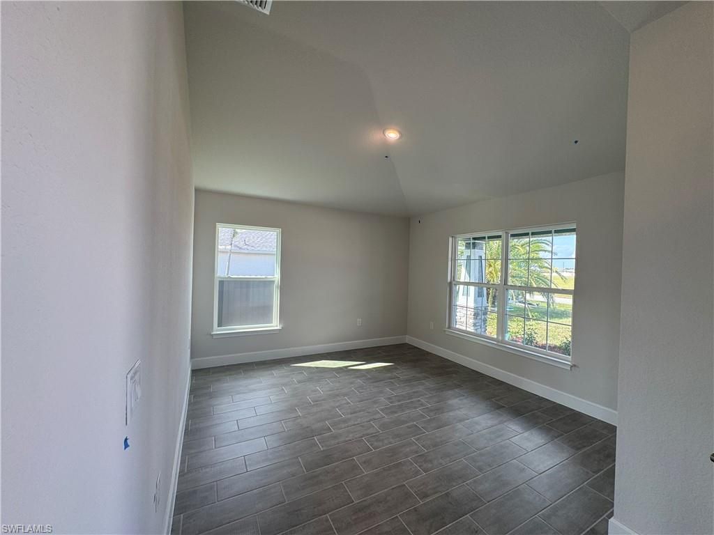 Image 9 of property listing at 3304 NW 6th TER, Cape Coral, FL 33993