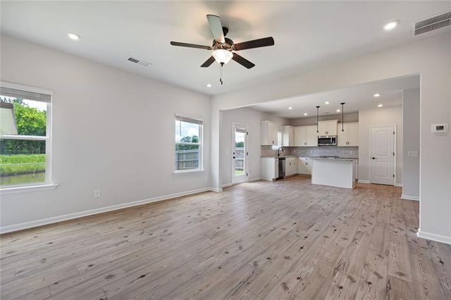 622 Summerfield Lane, Cartersville, GA 30120