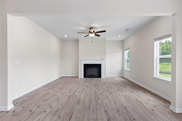 622 Summerfield Lane, Cartersville, GA 30120