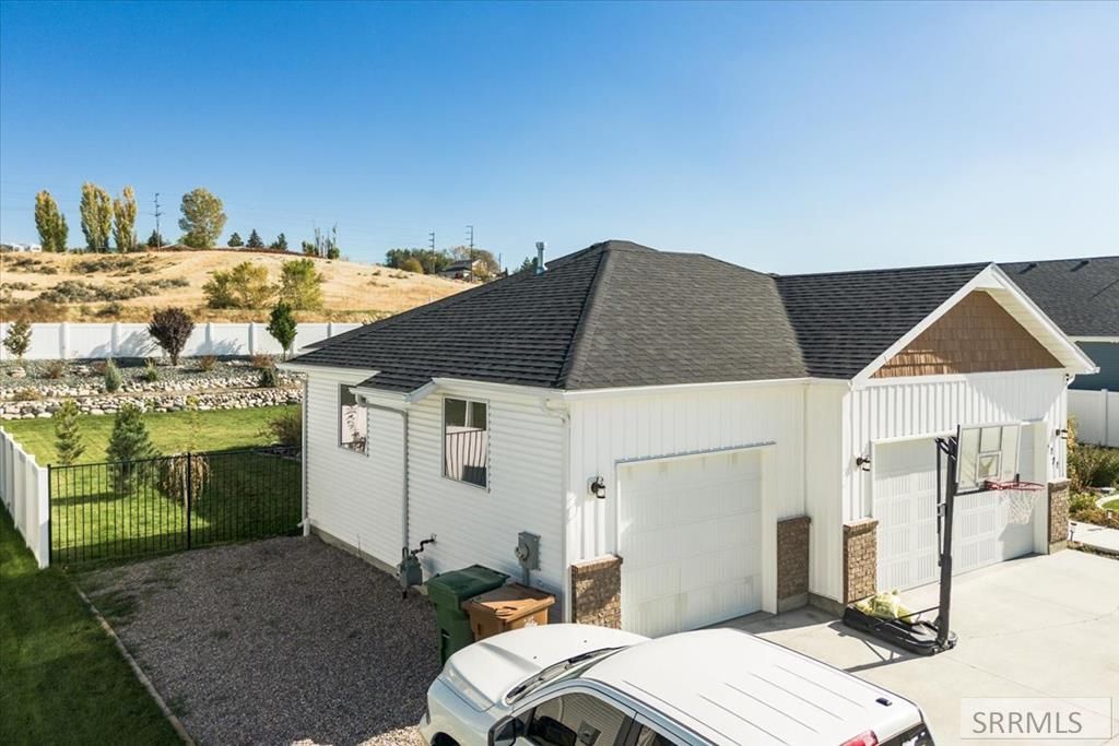 Image 3 of property listing at 5272 Canterbury Street, Chubbuck, ID 83202