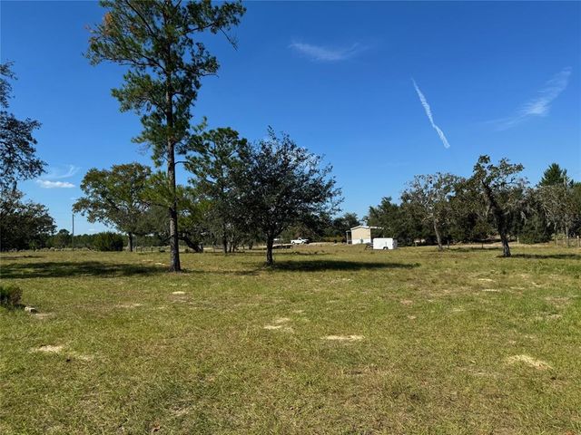 9437 N SINGAPORE AVENUE, Dunnellon, FL 34433