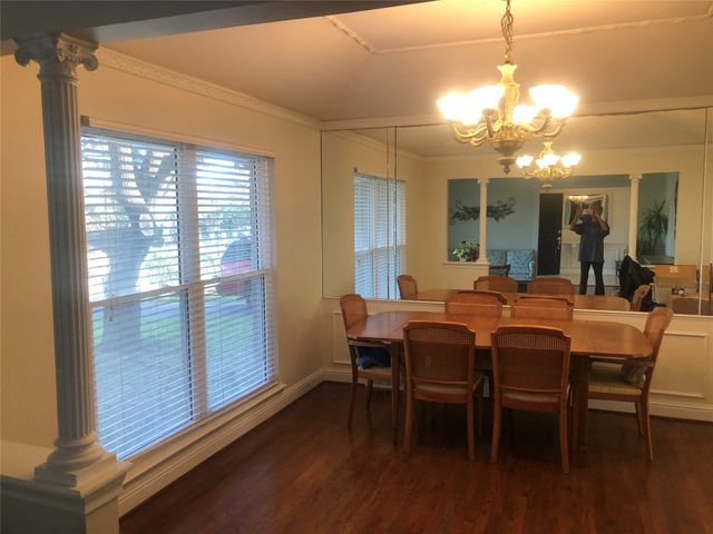 11333 Strait Lane, Dallas, TX 75229