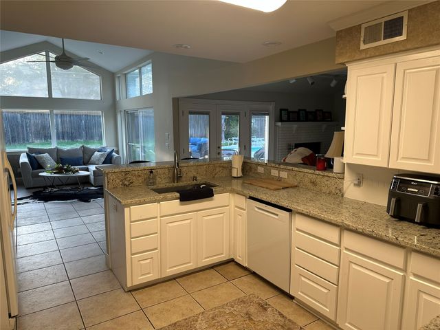 11333 Strait Lane, Dallas, TX 75229