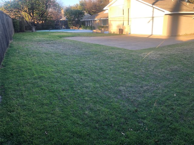 11333 Strait Lane, Dallas, TX 75229