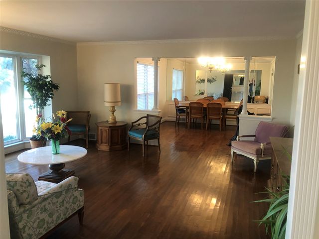 11333 Strait Lane, Dallas, TX 75229