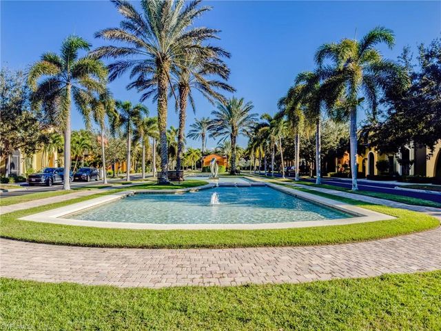 9128 Delano ST 89-2, Naples, FL 34113