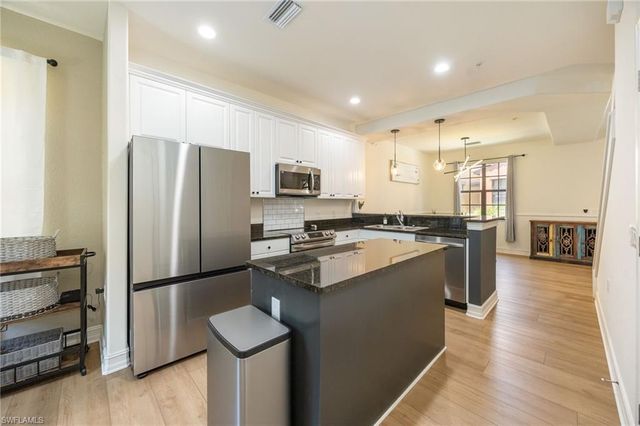 9128 Delano ST 89-2, Naples, FL 34113