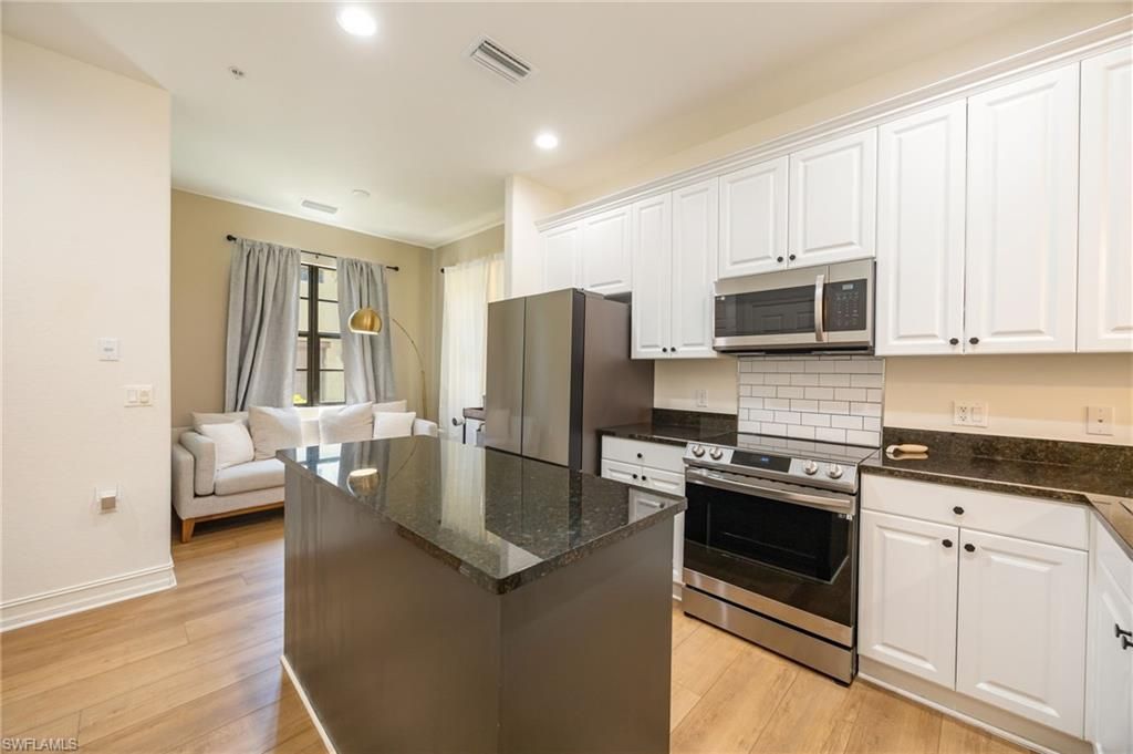 9128 Delano ST 89-2, Naples, FL 34113