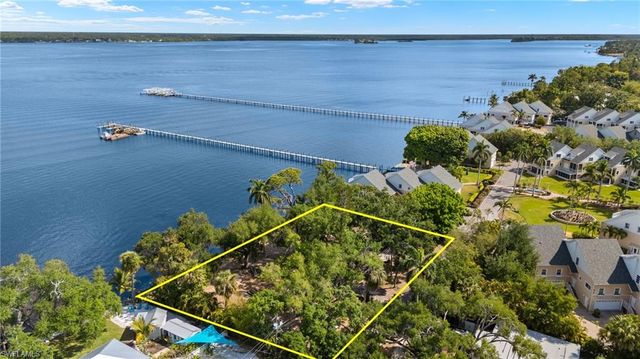 3541-3543 E Riverside DR, Fort Myers, FL 33916