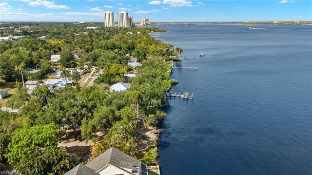 3541-3543 E Riverside DR, Fort Myers, FL 33916