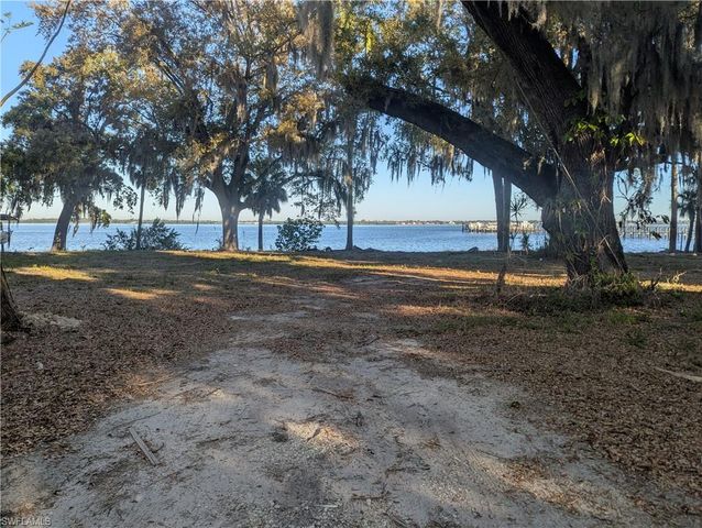 3541-3543 E Riverside DR, Fort Myers, FL 33916