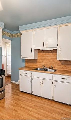18317 Dalby, Redford, MI 48240