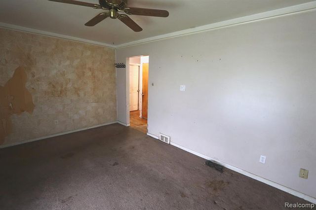 18317 Dalby, Redford, MI 48240