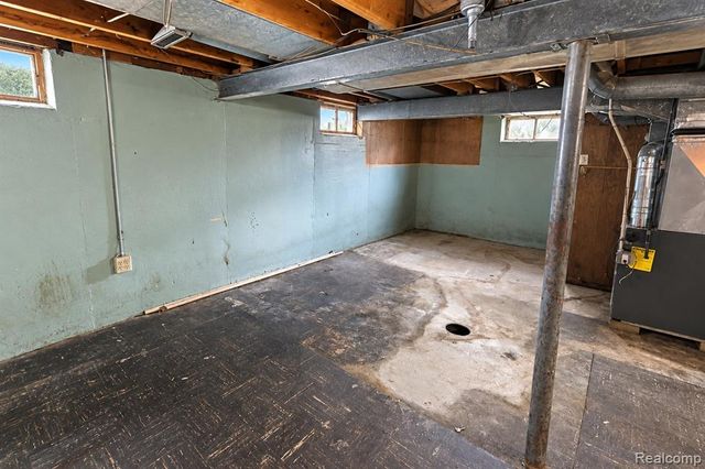 18317 Dalby, Redford, MI 48240