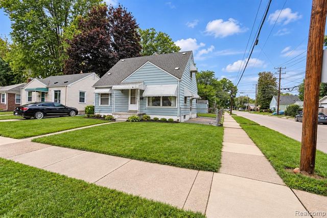 18317 Dalby, Redford, MI 48240