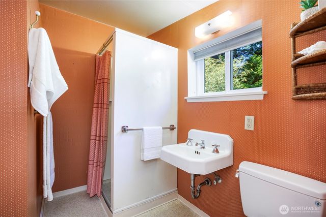 900 NW 134th Street, Seattle, WA 98177