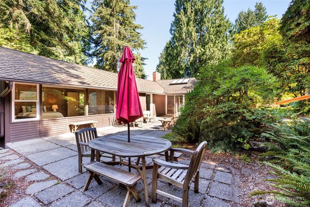 900 NW 134th Street, Seattle, WA 98177