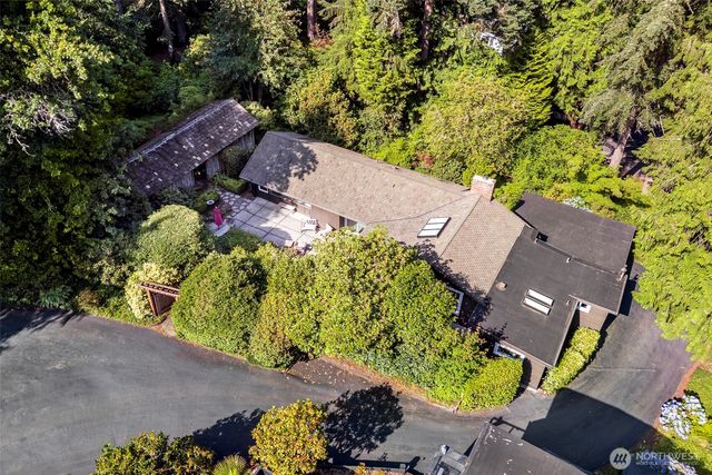 900 NW 134th Street, Seattle, WA 98177