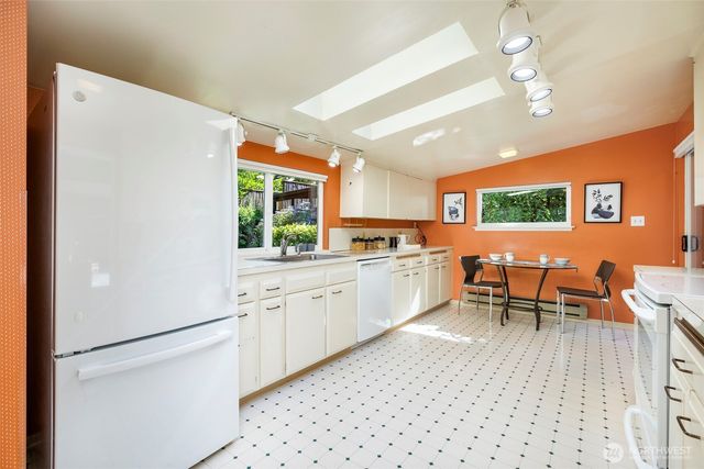 900 NW 134th Street, Seattle, WA 98177