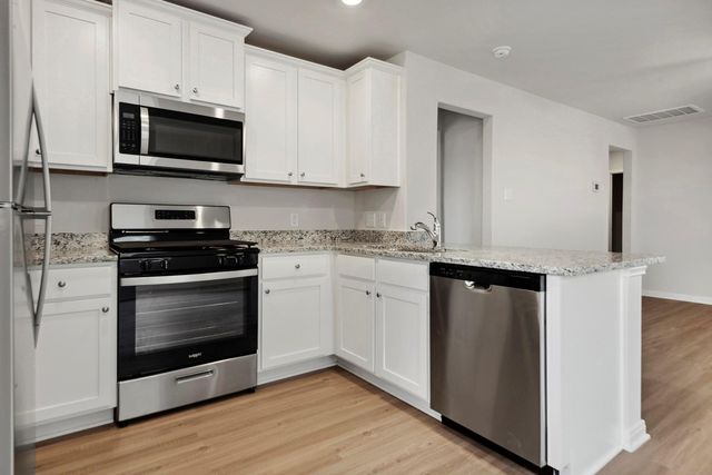 15810 Berry Hill Drive, Conroe, TX 77303